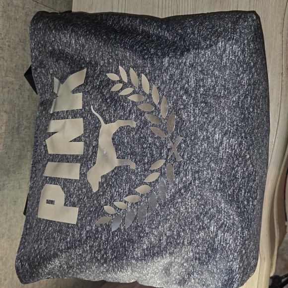 NWT PINK VICTORIA'S SECRET LARGE ZIPPERED TOTE BAG - Picture 11 of 13